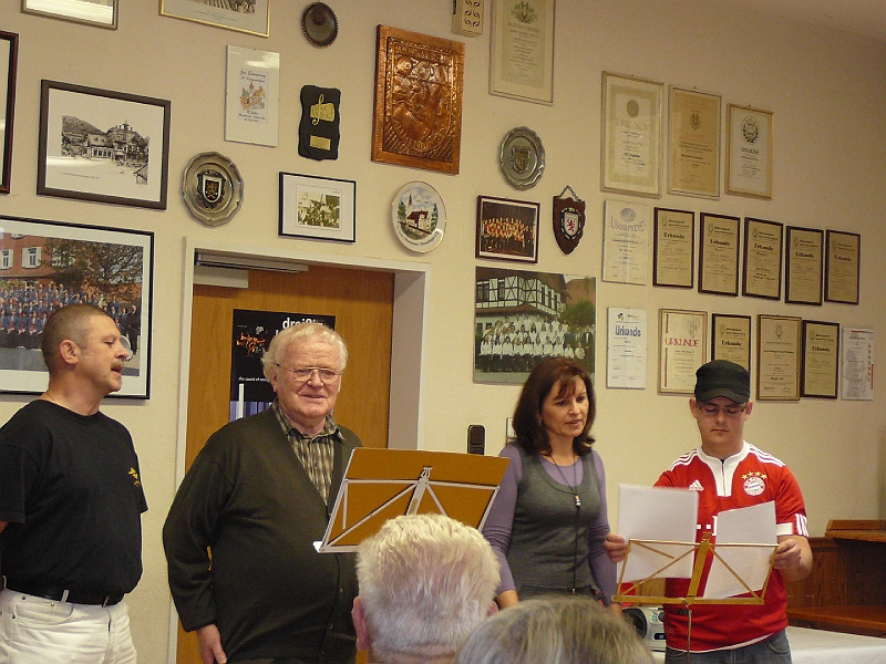 09 10 31 Seniorennachmittag (7).JPG